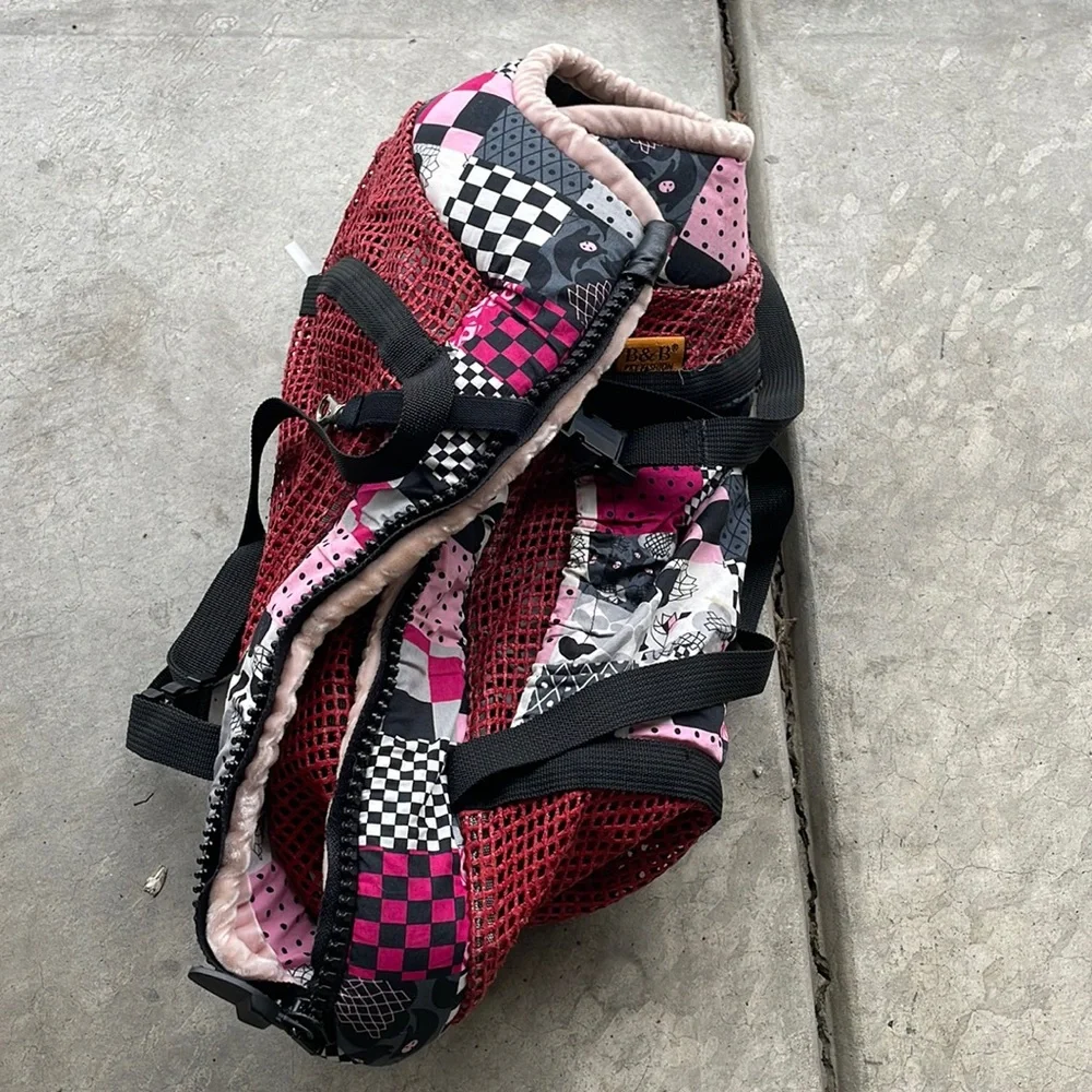 Small pet carrier